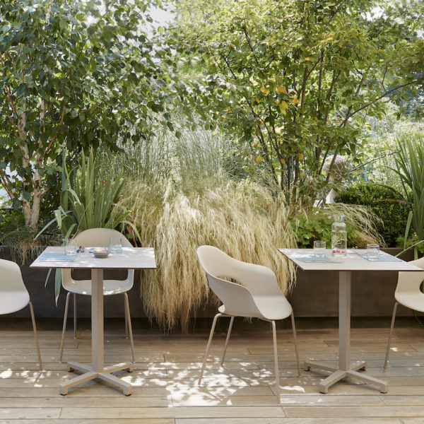 moments outdoor manger discuter chaise accoudoirs lady b projet 2