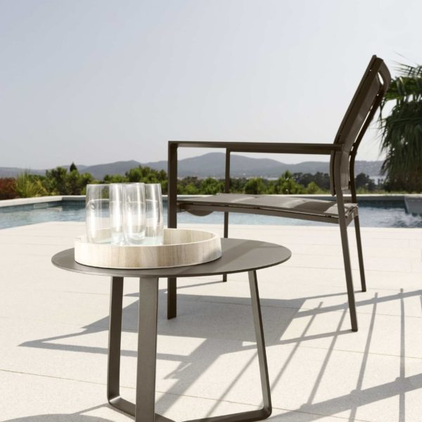 in out living tables basses touch talenti gallery1 scaled