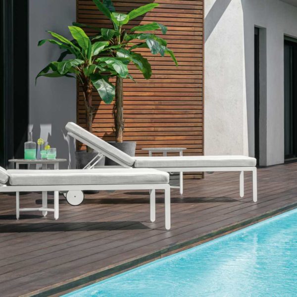in out moments relax riviera chaise longue talenti gallery1