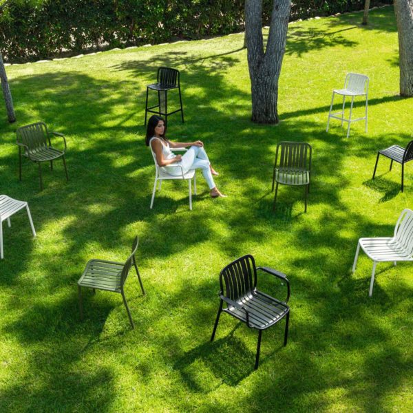 in out moments tabourets trocadero talenti gallery2